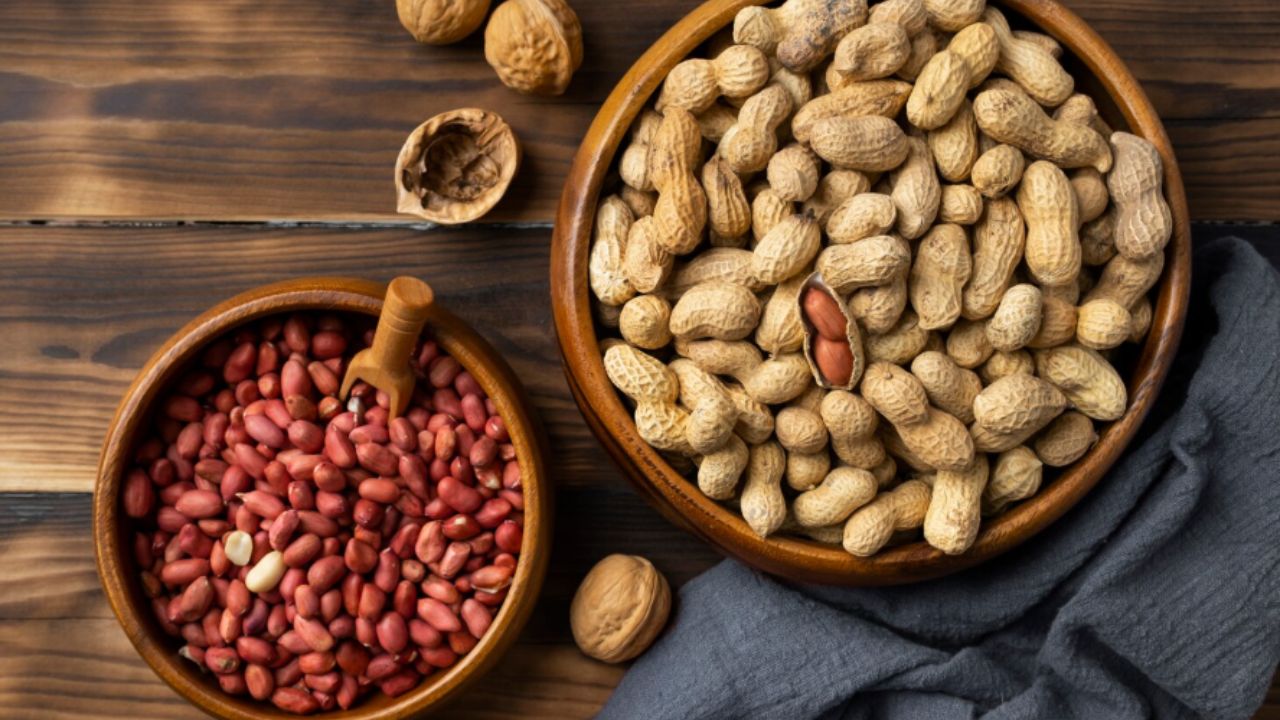 Are You Eating Peanuts Wrong? 3 Mistakes Explained By A Nutritionist