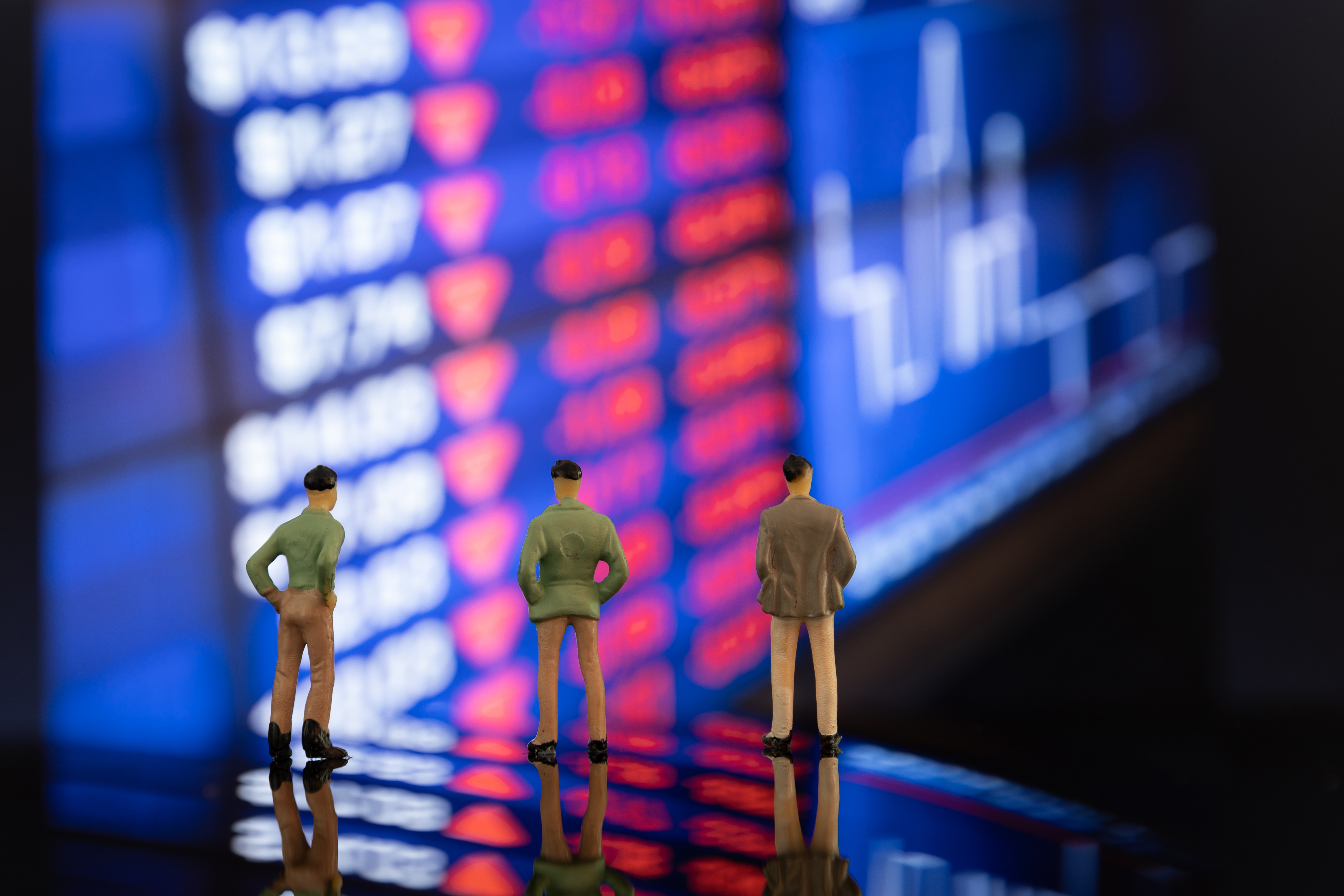 Cholamandalam Investment, LIC Housing Finance, Voltas, Kajaria Ceramics Q2 Results Review: HDFC Securities