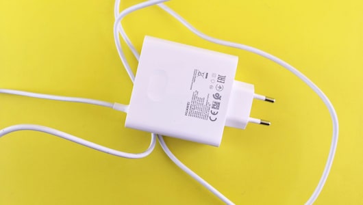 फोन की बैटरी डाउन होने की अब नहीं होगी बार-बार चिंता, Samsung के ये Chargers देंगे आपको बेहतरीन रिजल्&zwj;ट