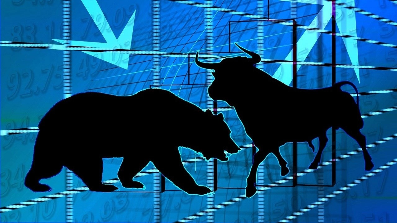 Top Underperforming Stocks That Analysts Expect To Offer Best Returns
