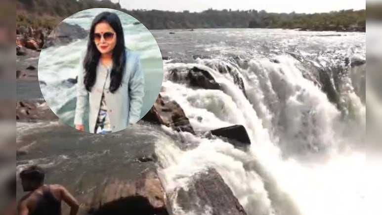 जानलेवा बना सेल्फी का शौक, परिवार के साथ शादी की सालगिरह मनाने गई महिला के साथ हादसा, गई जान