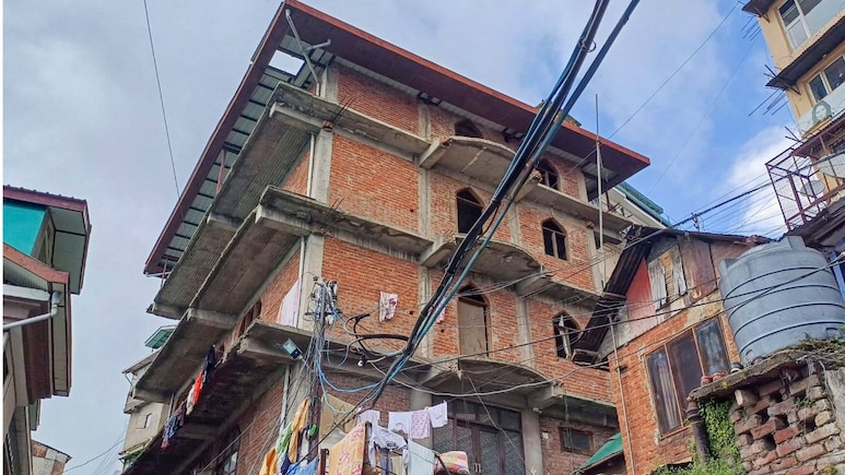 संजोली मस्जिद विवाद: हाईकोर्ट ने तीन मंजिल गिराने की दी अनुमति, वक्फ बोर्ड को झटका