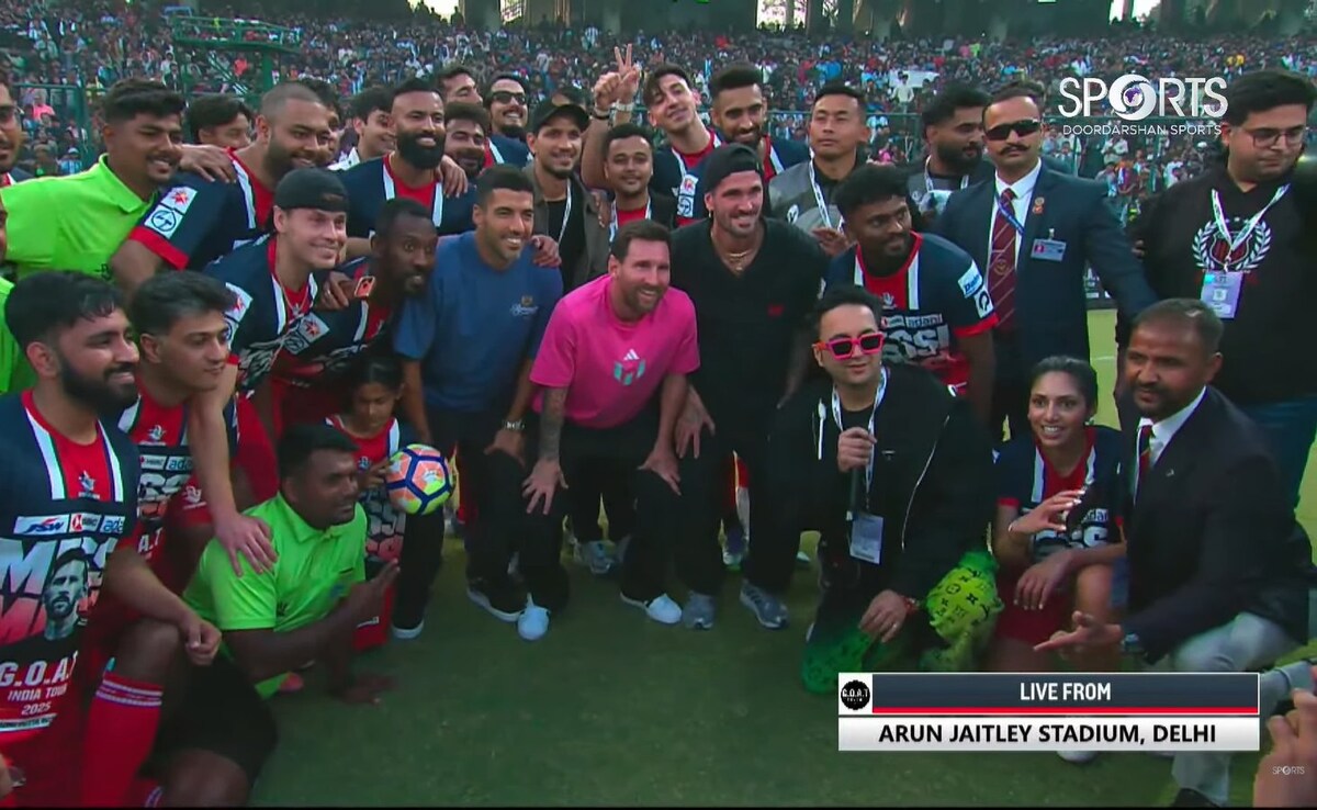 Lionel Messi GOAT Tour Of India Live Updates: Lionel Messi Arrives At Arun Jaitley Stadium, Fans Go Crazy