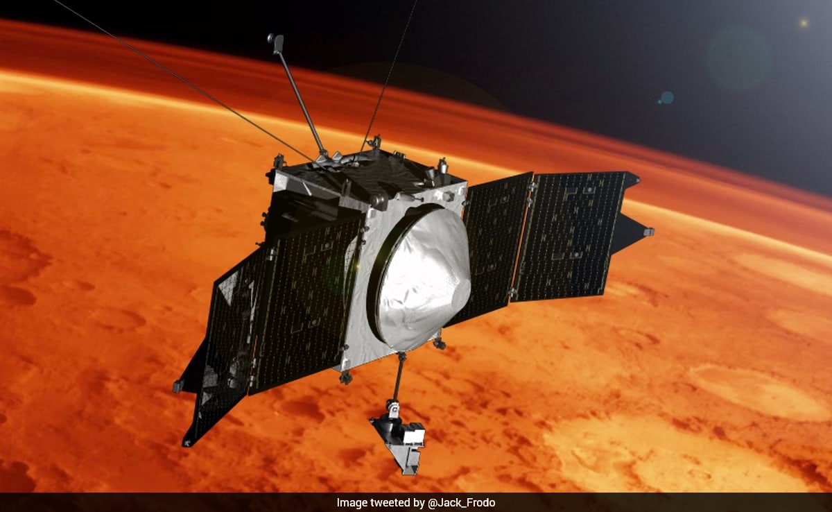 NASA Loses Contact With MAVEN Mars Orbiter After 11-Year Mission: "Loss Of Signal"