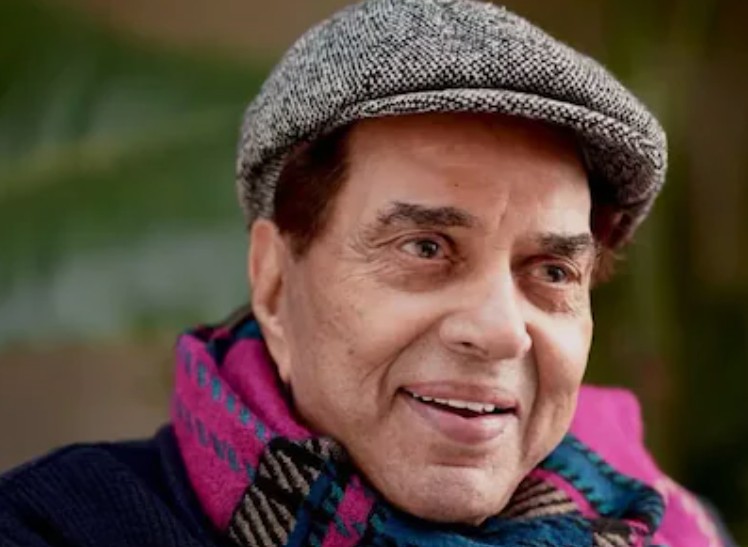 Dharmendra's 90th Birthday Live Updates: Deols To Celebrate With Fans At Mumbai Bungalow