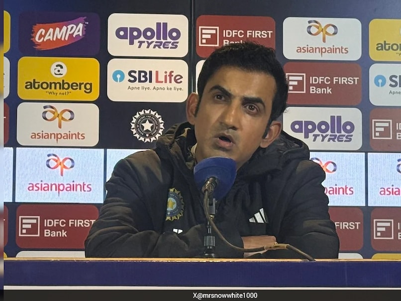 Gautam Gambhir Calls ODI Batting Orders "Over-Rated", AB de Villiers' Reply Can't Be Missed