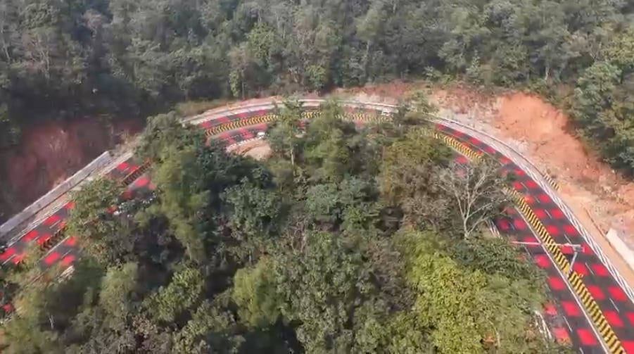 Red Road Jabalpur Madhya Pradesh Laal Sadak MP on NH 45