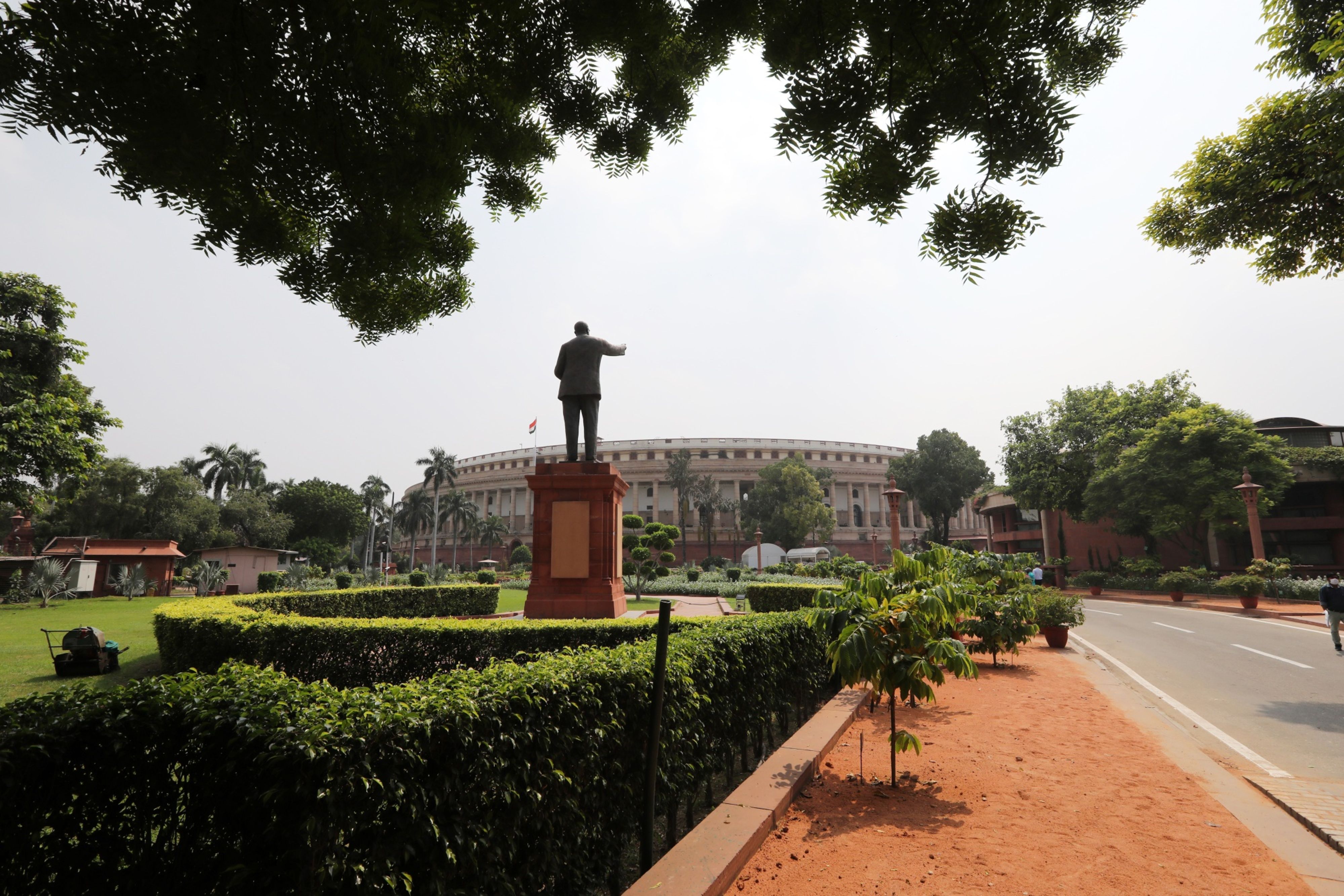 Parliament Live Updates: Lok Sabha Passes Bill To Cut Salaries Of MPs by 30%