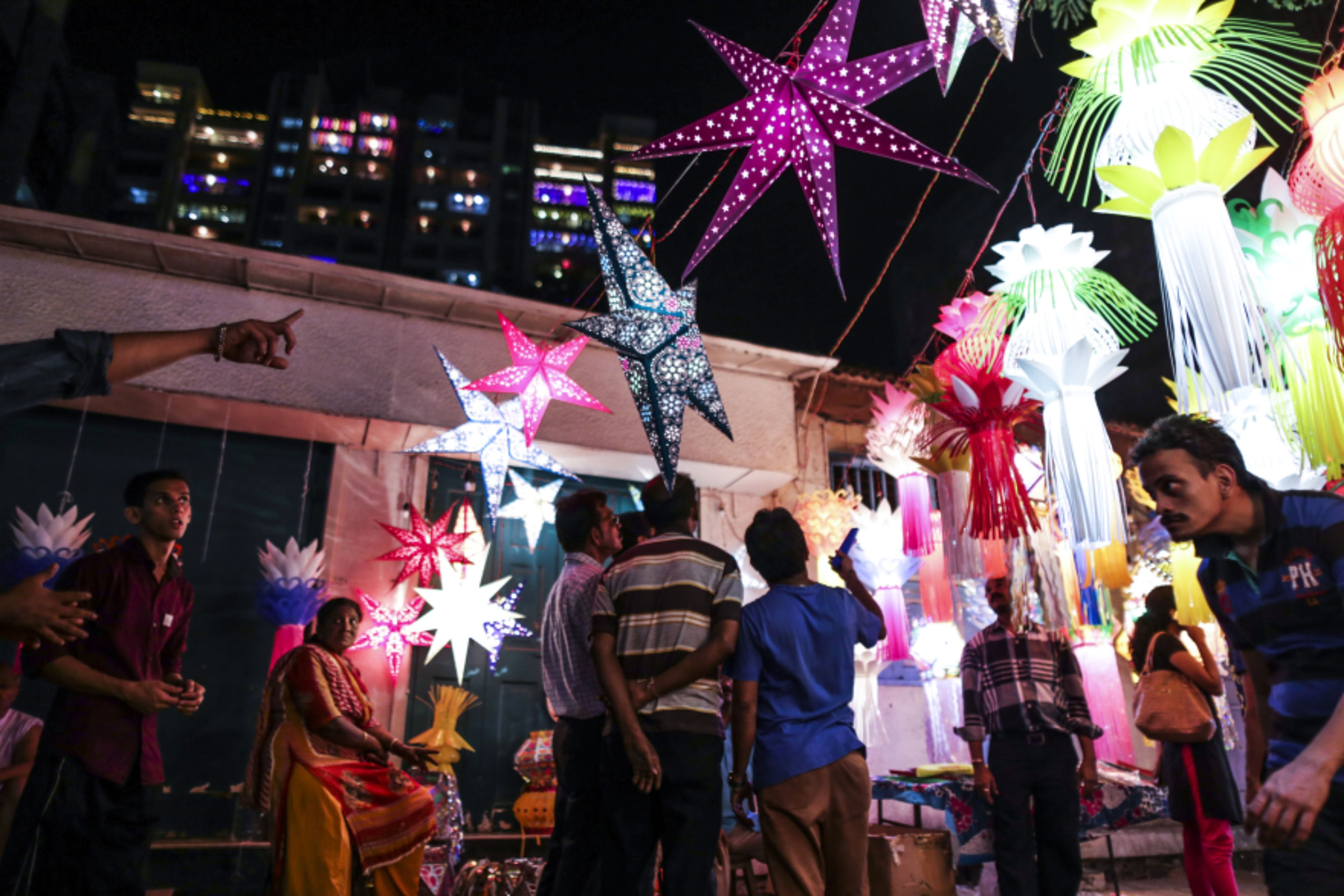 Axis Securities: Technical Stock Picks For Diwali And Samvat 2077 