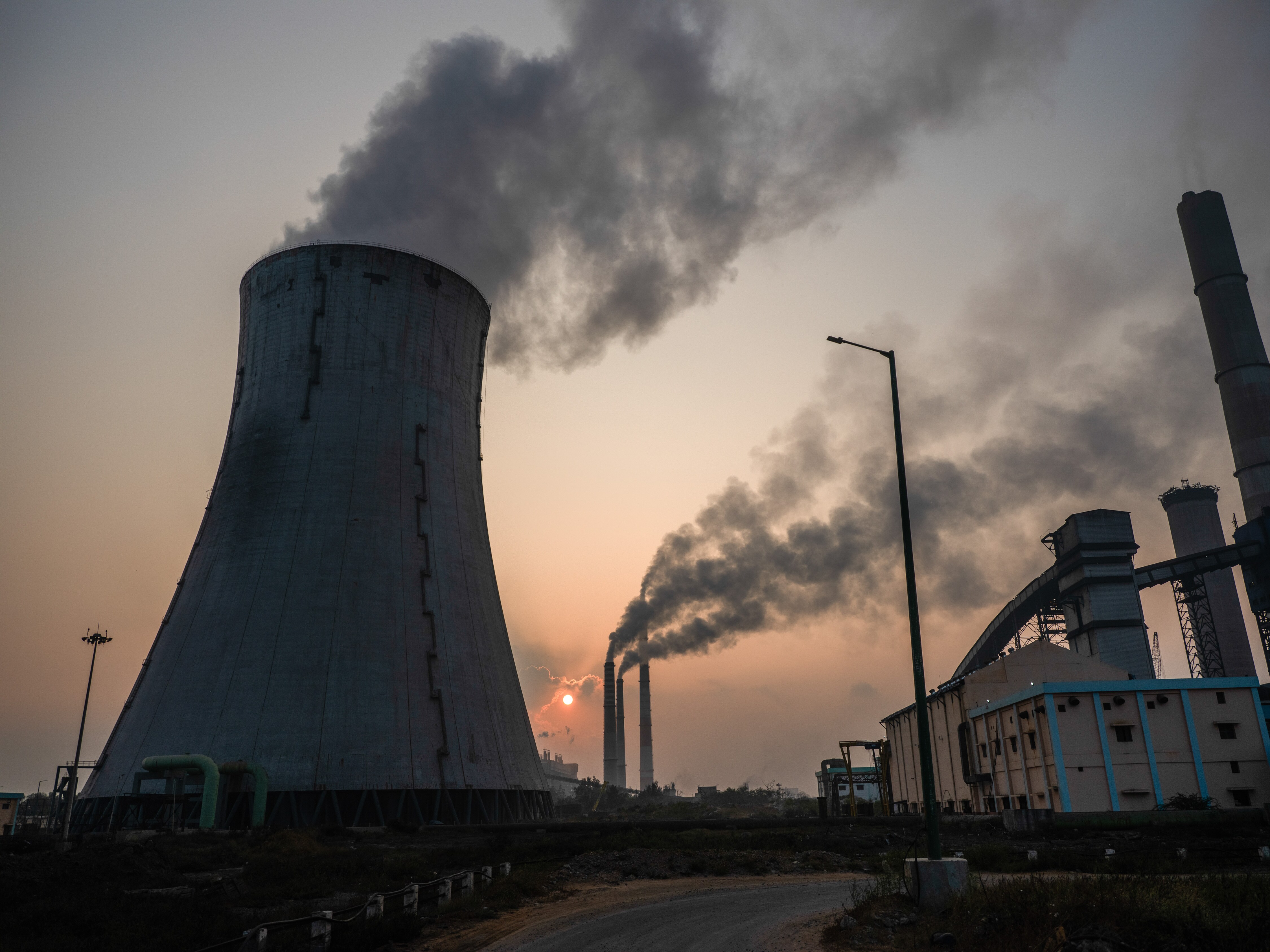 HSBC Says It&rsquo;s Time To End &lsquo;Negative Bias&rsquo; On Fossil Fuels