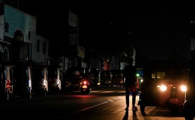 Sri Lanka Central Bank Hikes Interest Rates By 7% To Tackle Spiraling Inflation