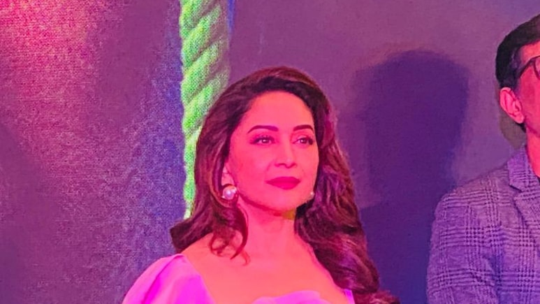 माधुरी दीक्षित निकलीं ‘फैमिली मैन’ की फैन, ‘मिसेज देशपांडे’ के ट्रेलर लॉन्च पर खुला राज