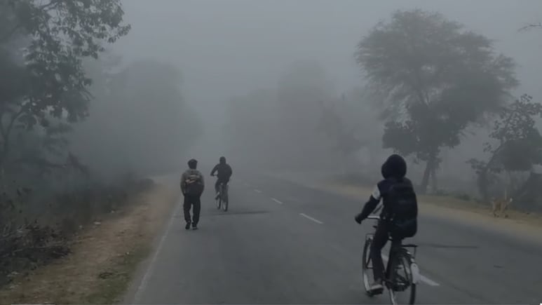 MP Weather: नए साल का बर्फीला आगाज, ठंड के थर्ड ड&zwj;िग्री टॉर्चर ने कराई स्&zwj;कूलों की छुट्टी, जानें IMD अलर्ट