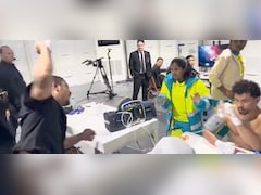 Indian Boxer Neeraj Goyat Protected By Manager Vipin Gulia After Post Fight Confrontation At Misfits Boxing 23