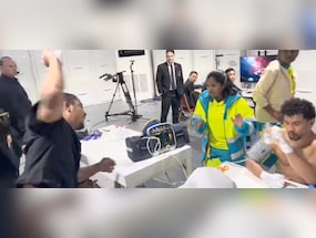 Indian Boxer Neeraj Goyat Protected By Manager Vipin Gulia After Post Fight Confrontation At Misfits Boxing 23