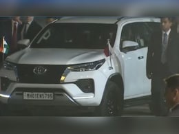 पीएम मोदी और राष्ट्रपति पुतिन जिस SUV में बैठे, जानिए उसकी खासियत