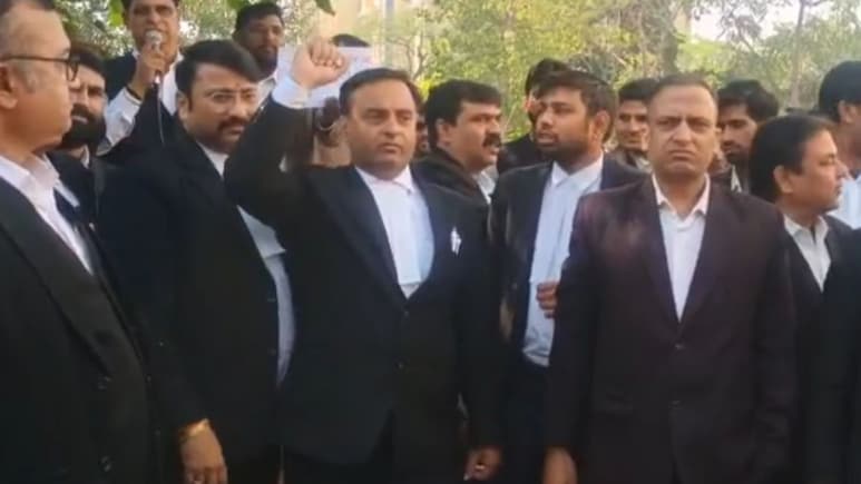 राजस्थान: जमीन रजिस्ट्री के नियमों में बड़ा बदलाव, नए नियम के खिलाफ क्यों विरोध में उतरे वकील