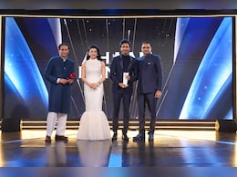 NDTV Indian of the Year 2025 Live :  जाह्नवी कपूर ने जीता एक्ट्रेस ऑफ द ईयर (फीमेल) का पुरस्कार