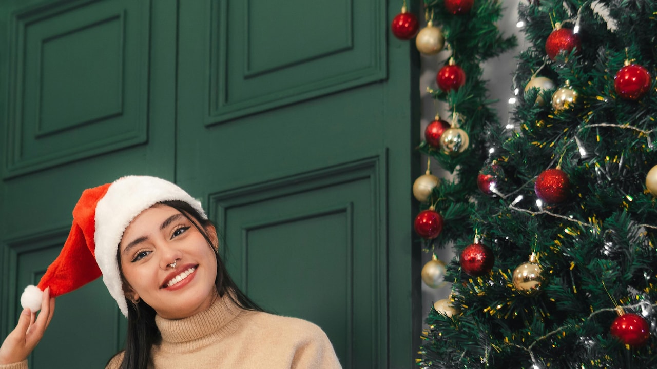 How To Style Sweaters Without Looking Bulky: Easy Tips That Work How To Style Sweaters Without Looking Bulky: Easy Tips That Work