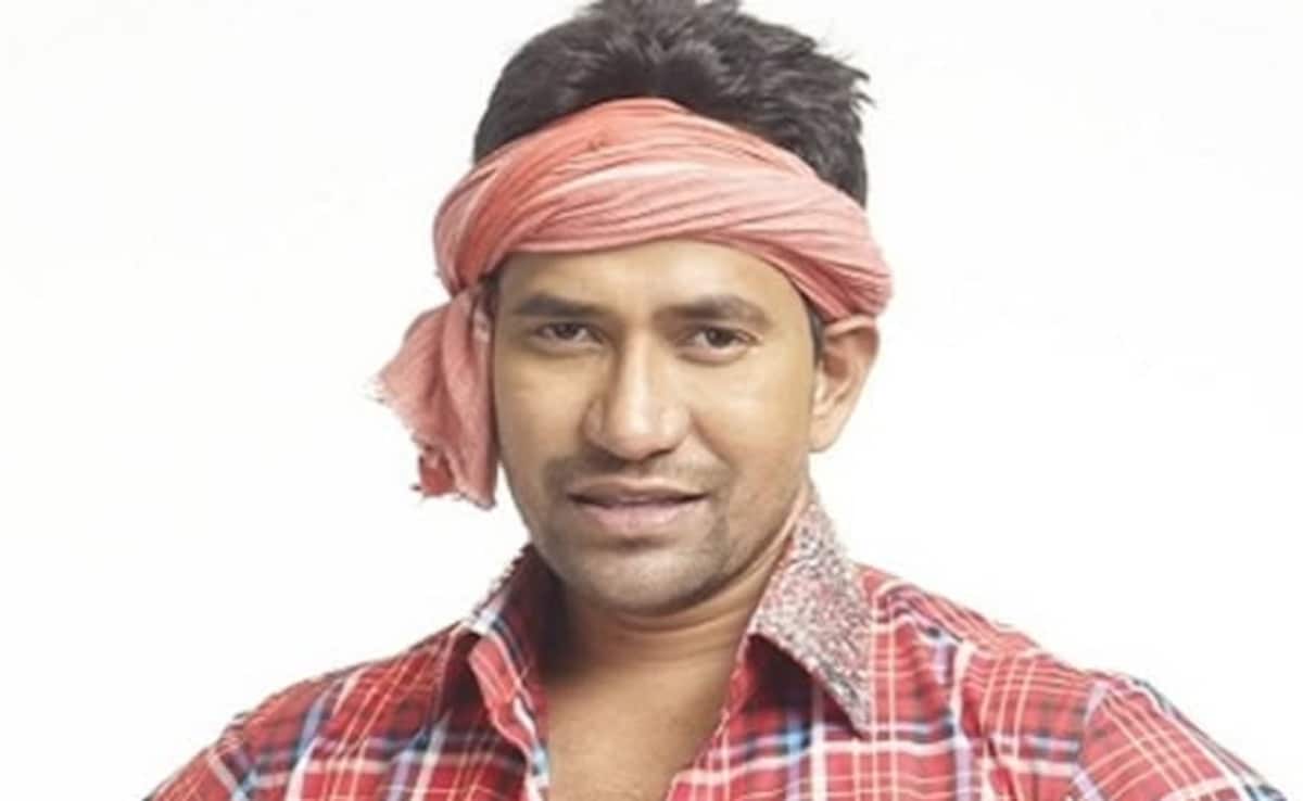 जो ना कर सके सनी देओल, बॉबी देओल वो कर रहे हैं भोजपुरी सुपरस्टार निरहुआ, हासिल की 'मुर्गा ट्रॉफी'