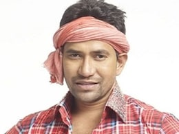 जो ना कर सके सनी देओल, बॉबी देओल वो कर रहे हैं भोजपुरी सुपरस्टार निरहुआ, हासिल की 'मुर्गा ट्रॉफी'