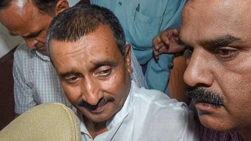 सर हमारे बच्चों का क्या होगा, हम जान दे देंगे, सेंगर को बेल पर उन्नाव रेप पीड़िता की मां की पुकार