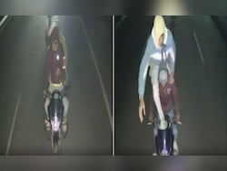 In &lt;i&gt;Dhoom&lt;/i&gt;-Style Heist, Thieves On Bikes Loot Bags From Moving Bus On Maharashtra Highway