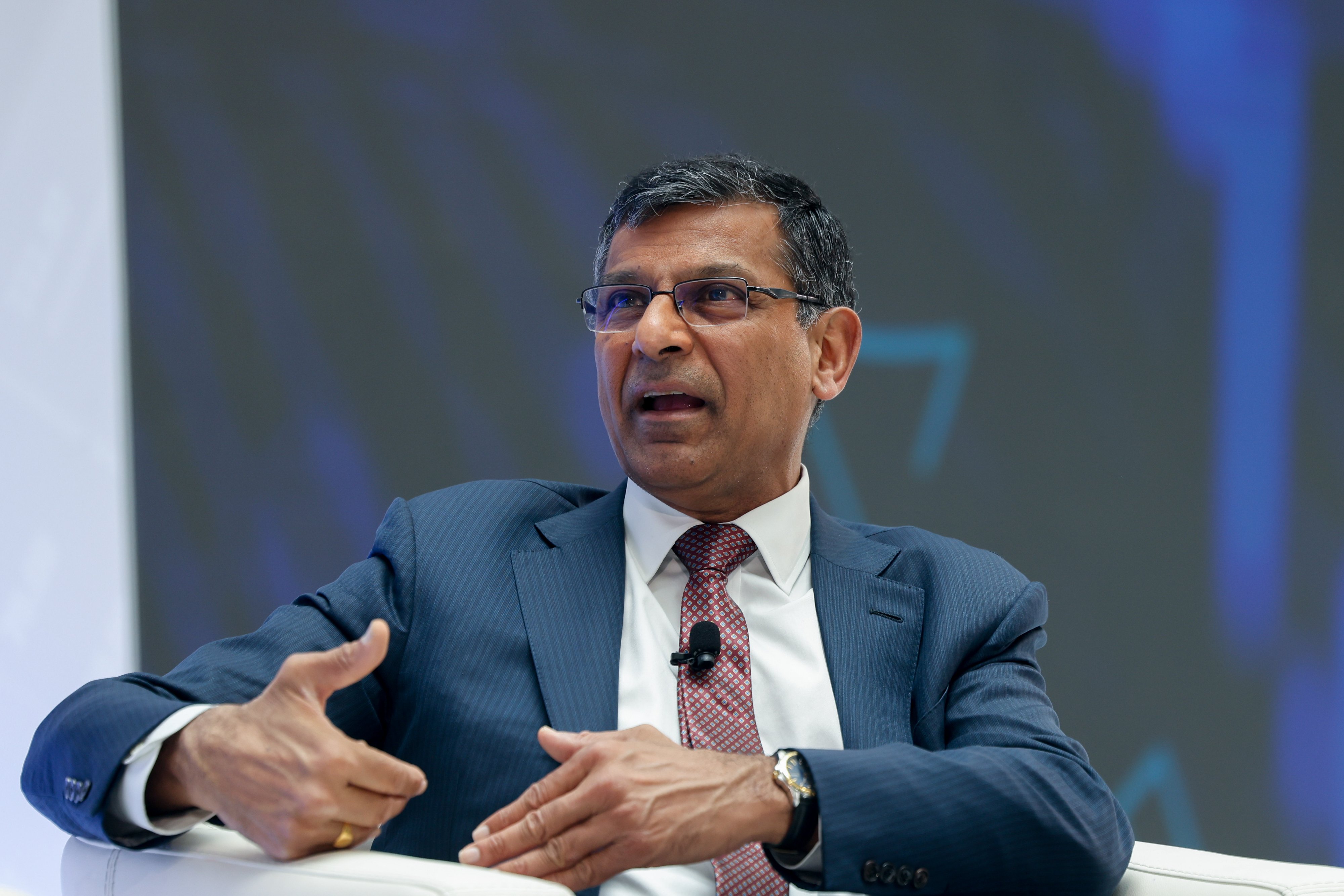 Former RBI Governor Raghuram Rajan Warns of Rising Private Credit Risks