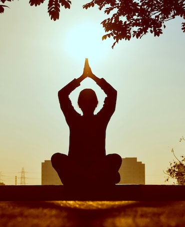 Yoga Asanas For Fresh Winter Mornings