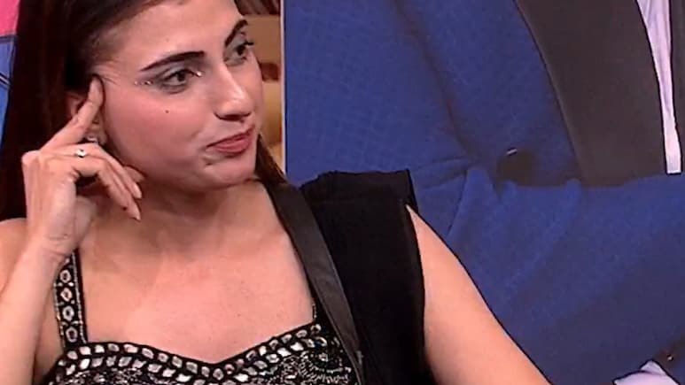 आप पहले से इतनी बद्तमीज हैं या बिग बॉस में आकर... फरहाना भट्ट पर मीडिया ने दागे सवाल