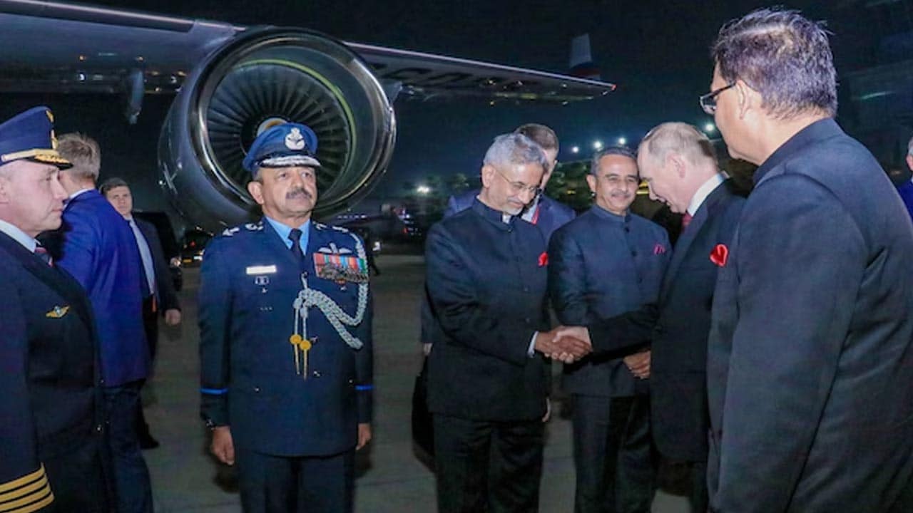 President Putin Departs New Delhi For Moscow; S Jaishankar Sees Him Off At The Airport