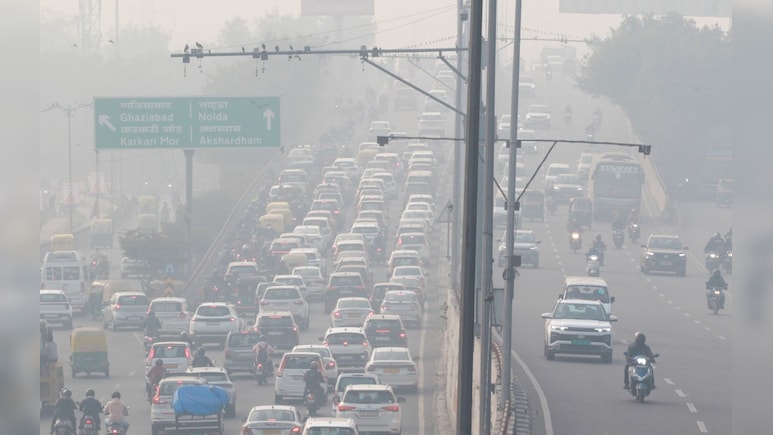 आज दिल्ली और आसपास संभल कर निकलिएगा, मौसम विभाग की देख लीजिए चेतावनी