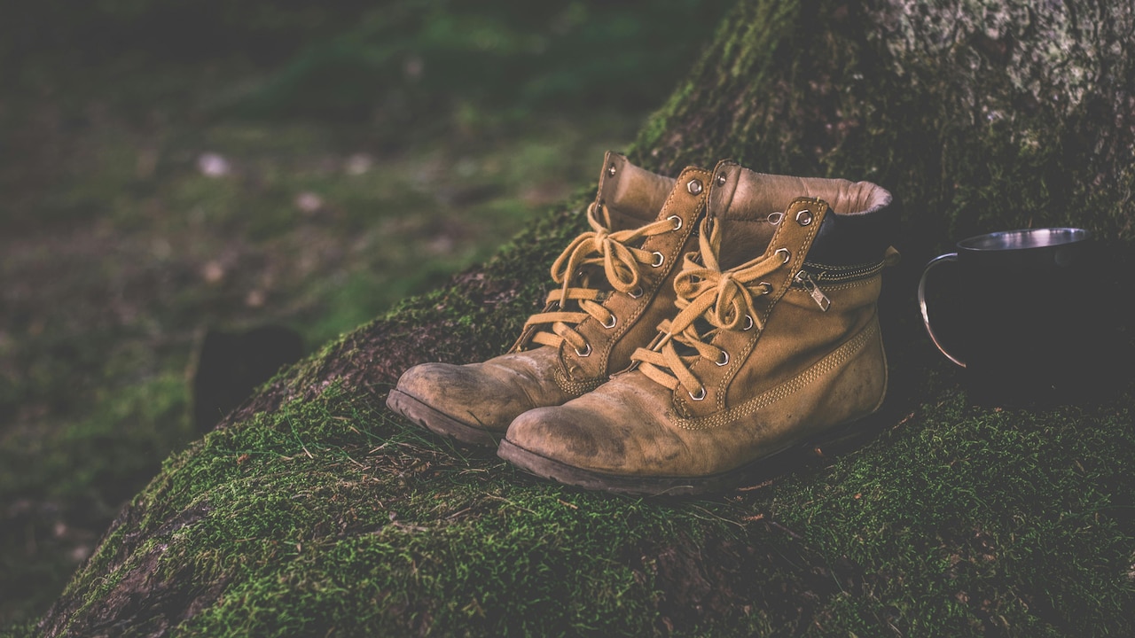 Which winter boots will you pick under ₹2,000 from Amazon Wardrobe Refresh Sale