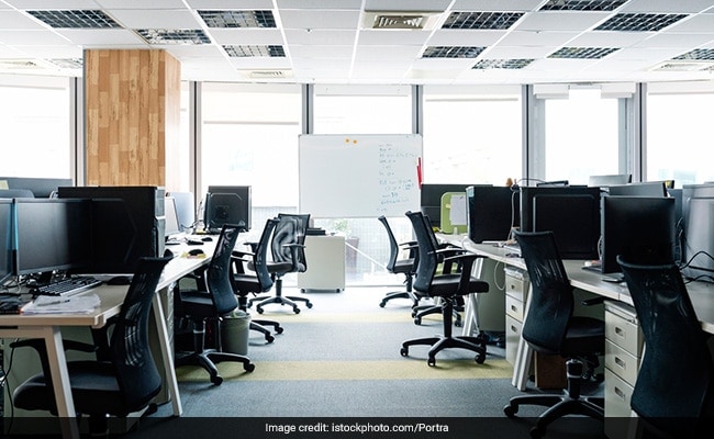 India's Services Sector Growth Climbs To 13-Year High In July