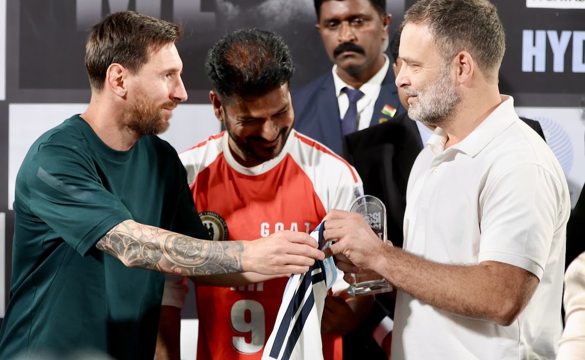 Rahul Gandhi Meets Lionel Messi In Hyderabad During GOAT Tour