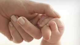 Greek Midwives Protest Ban On Delivering Babies Alone