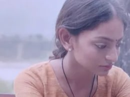 Monalisa New Photo: महाकुंभ वायरल गर्ल मोनालिसा की हुई ऐसी हालत, चेहरे से गई रौनक, दिखा दर्द, ताजा फोटो देख लोग हैरान