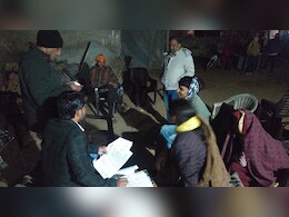 घर में छ‍िपाकर रखा था खाद, दोगुने दाम पर बेच रहा था; छापेमारी में पकड़ा