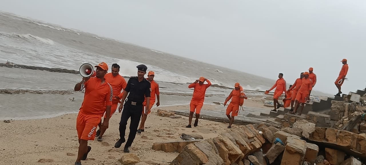 LIC Announces Concessions For Victims Of Biparjoy Cyclone