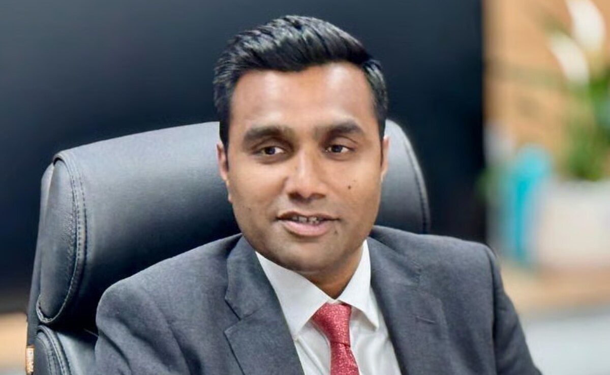 करण अदाणी की बड़ी घोषणाएं— तेलंगाना बनेगा नया ग्रोथ इंजन; रक्षा, ग्रीन डेटा, सड़क और सीमेंट में बूम