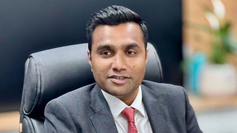 करण अदाणी की बड़ी घोषणाएं— तेलंगाना बनेगा नया ग्रोथ इंजन; रक्षा, ग्रीन डेटा, सड़क और सीमेंट में बूम