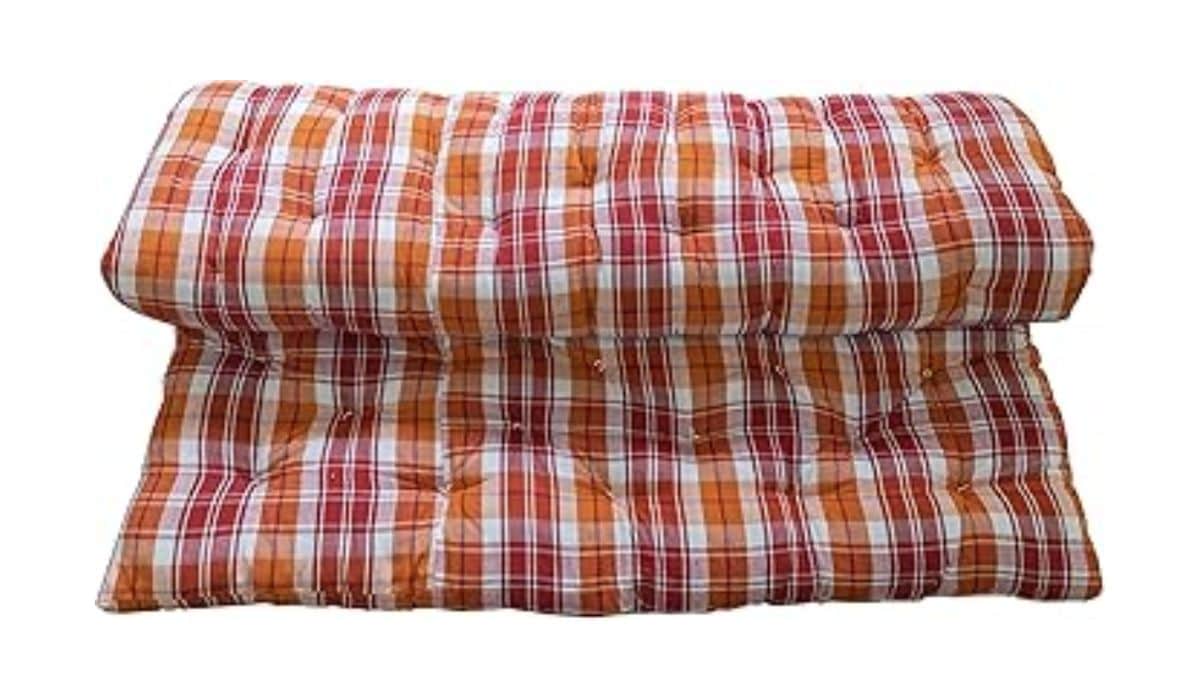 Foldable mattresses save space and are easy to store.