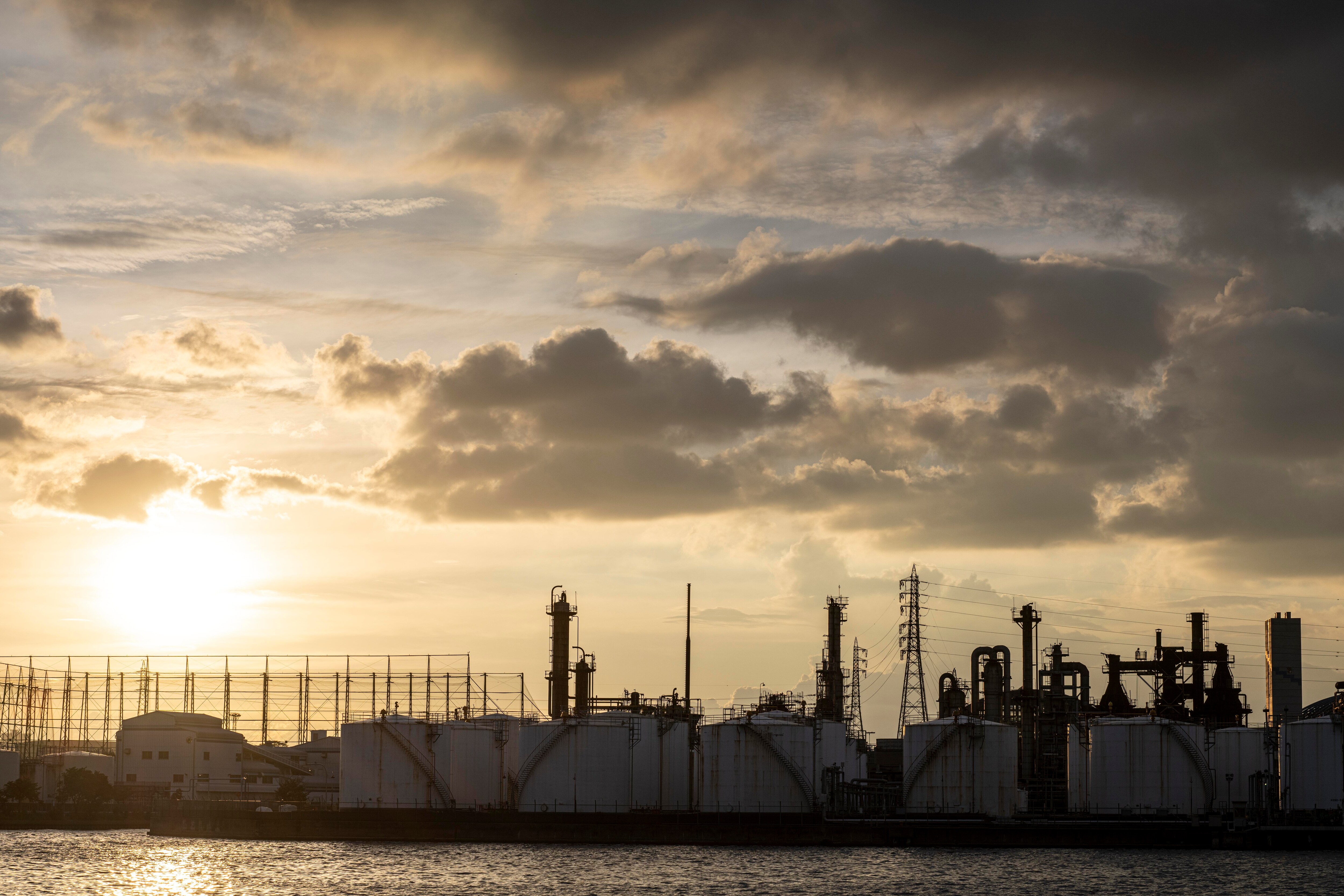 Are Indian Oil Marketing Companies Overvalued?