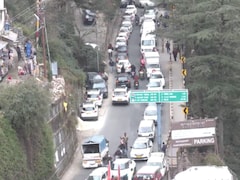 Traffic Crawls In Himachal Pradesh As Tourists Rush To Shimla, Manali