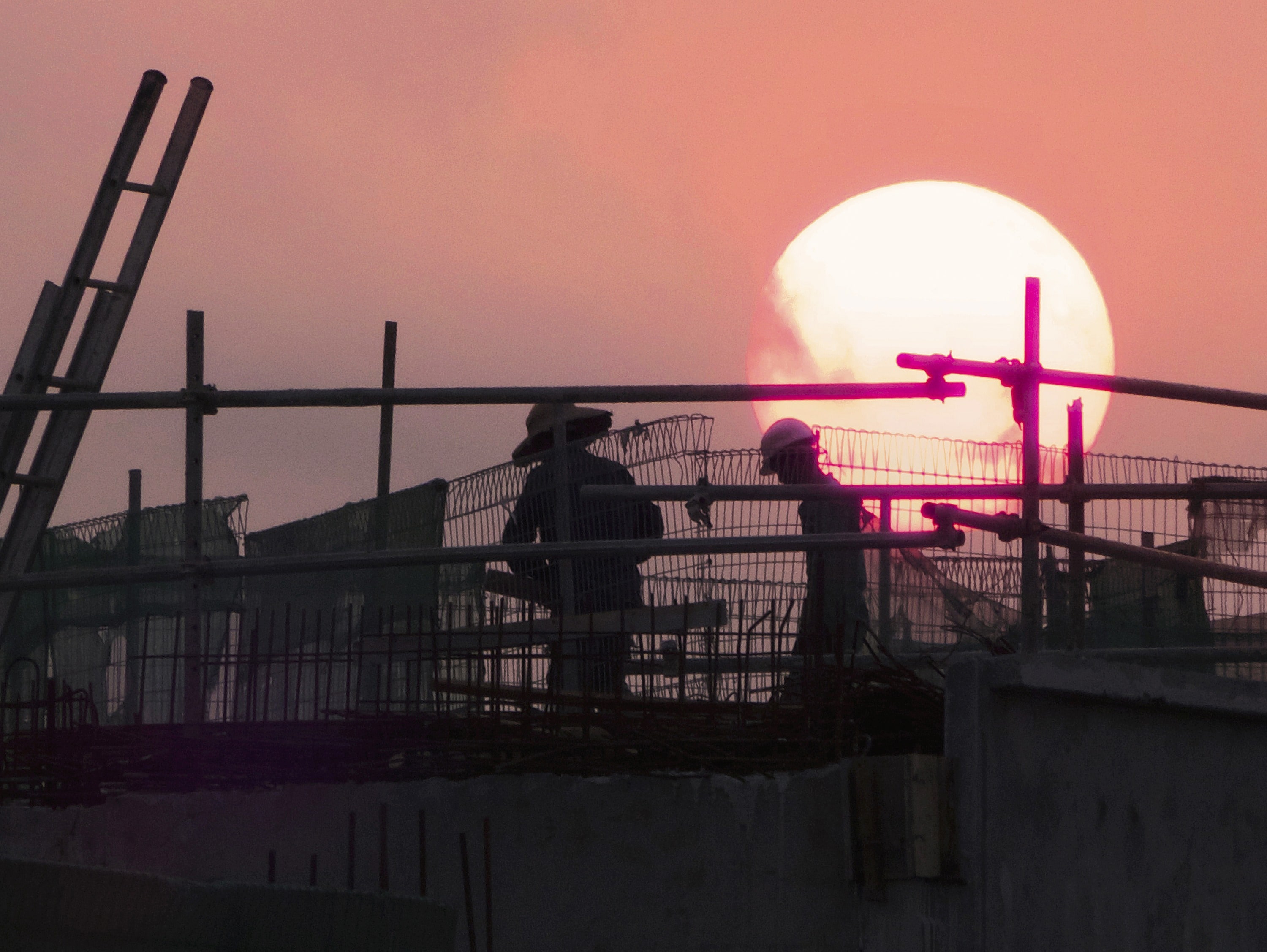 JMC Projects Shares Hit One-Year High On Order Win