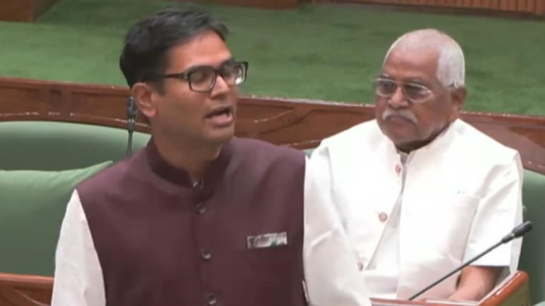 Chhattisgarh Assembly Winter Session: अंजोर विजन पर अजय चंद्राकर ने सवाल&nbsp;उठाए, कहा- 'मेड इन छत्तीसगढ़ की बात कब होगी?'