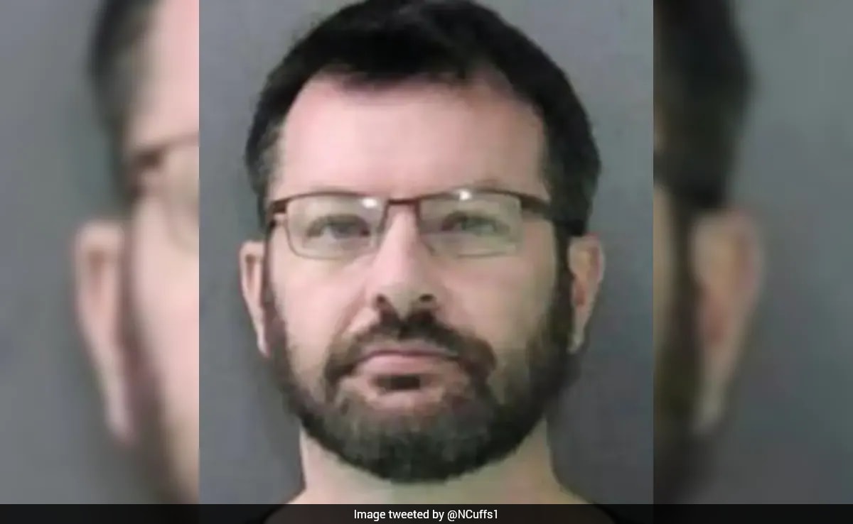 US Army Doctor Accused Of Secretly Recording 44 Female Patients During Exams: "Predator In Uniform"