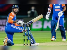 IND vs SA 1st T20I: तिलक वर्मा का टी-20 इंटरनेशनल में तहलका, ऐसा महारिकॉर्ड बनाने वाले भारत के पहले बल्लेबाज बने