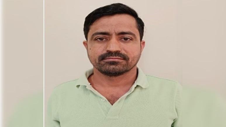 डमी कैंडिडेट के जरिए नौकरी पाने वाले के खिलाफ SOG का बड़ा एक्शन, बाड़मेर का ग्राम सेवक गिरफ्तार