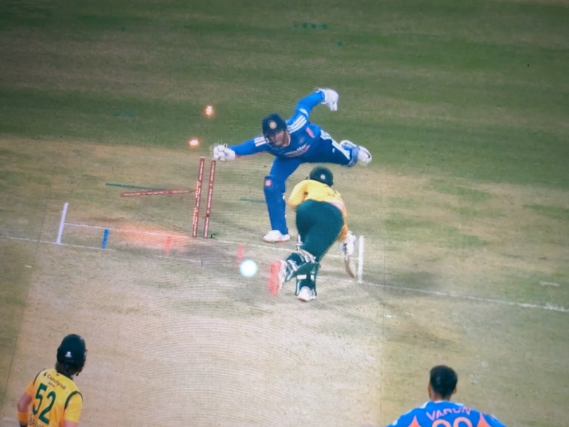 'Dhoni Level Keeping': Jitesh's Lightning-Fast Act Stuns The Internet. Watch